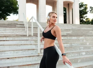 žena ve sportovním oblečení