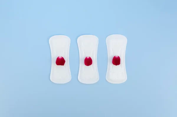 Foto zdroj: Freepik - Matky v nesnázích menstruační vložky