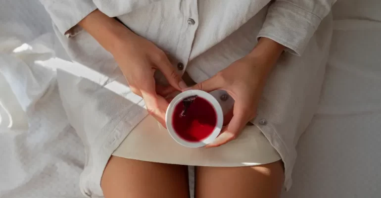 žena menstruuje