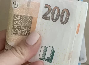 200 korun