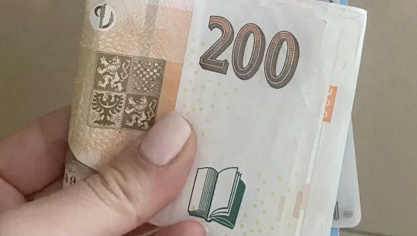200 korun