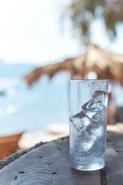 Foto zdroj: Unsplash - Matky v nesnázích kostky ledu