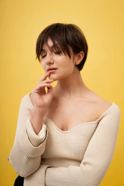 foto zdroj: Freepik - Matky v nesnázích hnědá pixie